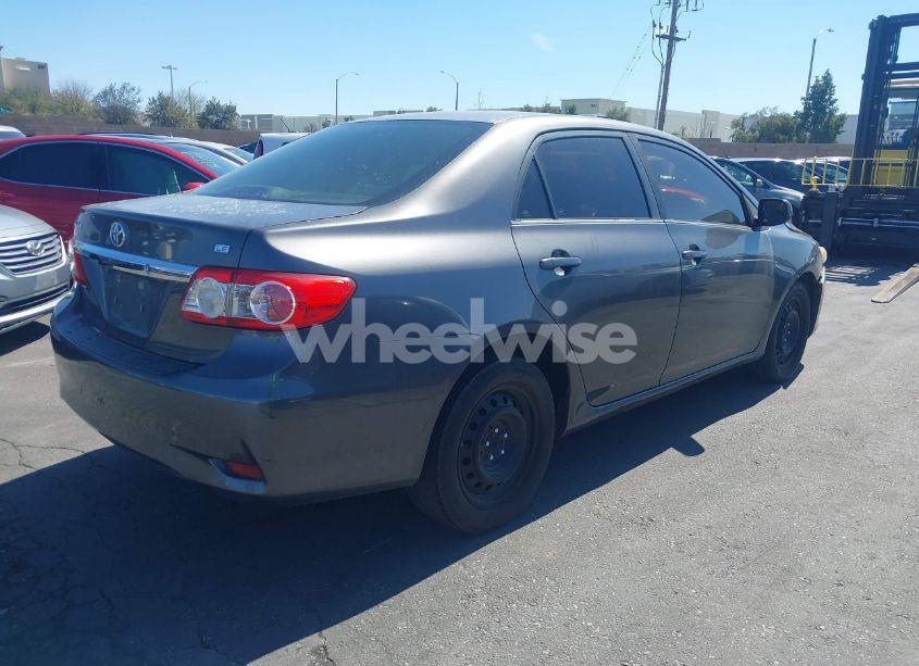 Photo 4 of 2013 Toyota Corolla LE (VIN 5YFBU4EE6DP138419)