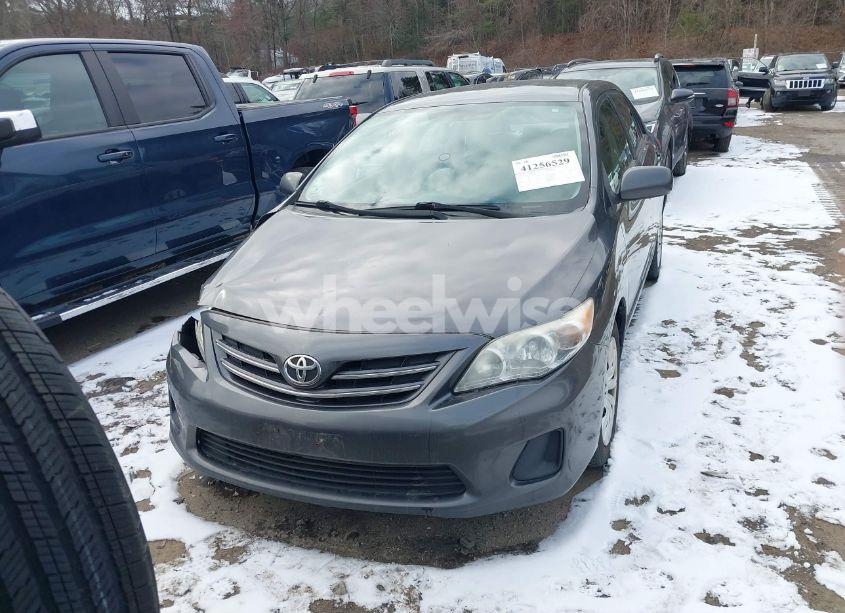 Photo 12 of 2013 Toyota Corolla LE (VIN 5YFBU4EE6DP164633)