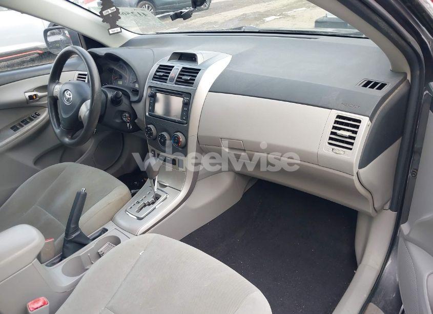 Photo 5 of 2013 Toyota Corolla LE (VIN 5YFBU4EE6DP164633)