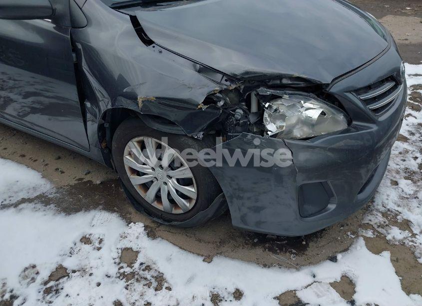 Photo 6 of 2013 Toyota Corolla LE (VIN 5YFBU4EE6DP164633)