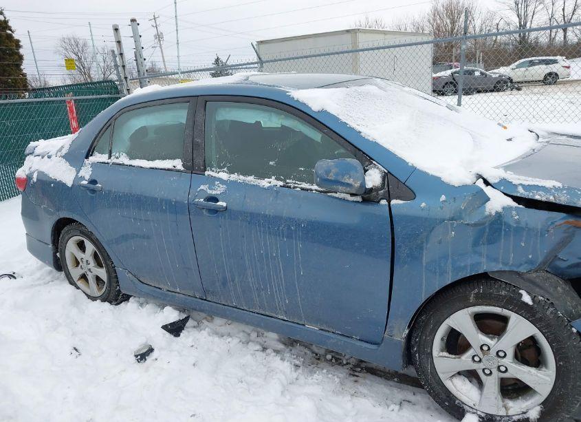 Photo 13 of 2013 Toyota Corolla S (VIN 5YFBU4EE6DP170934)