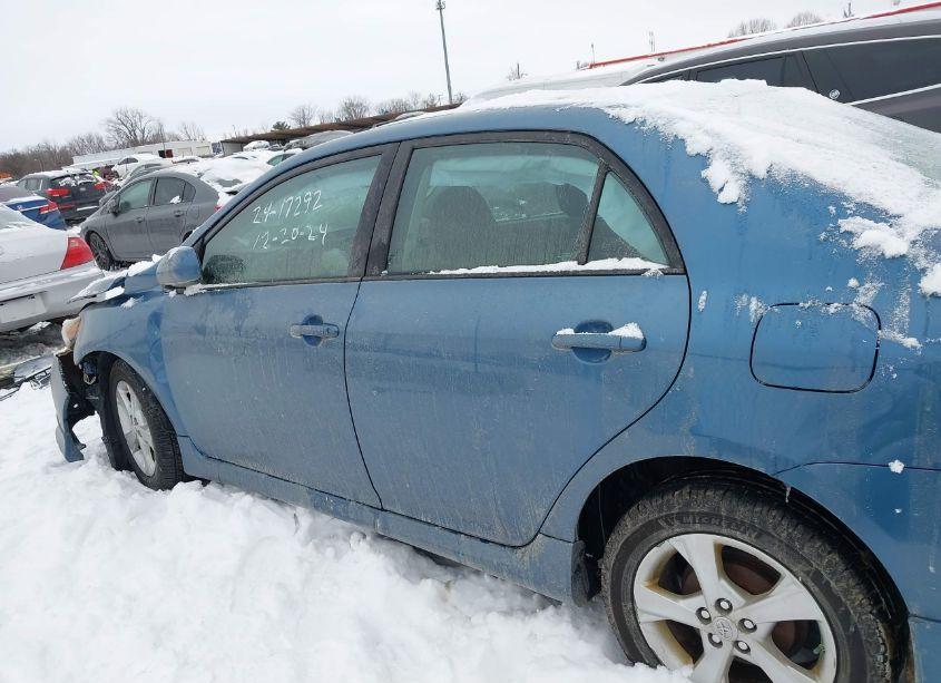 Photo 14 of 2013 Toyota Corolla S (VIN 5YFBU4EE6DP170934)