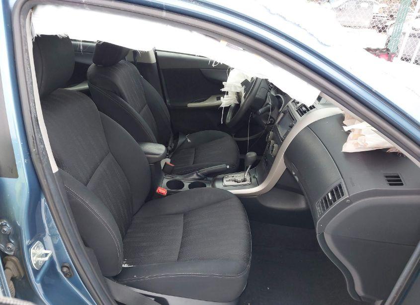 Photo 5 of 2013 Toyota Corolla S (VIN 5YFBU4EE6DP170934)