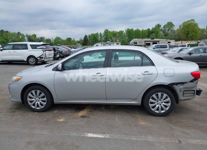 Photo 15 of 2013 Toyota Corolla LE (VIN 5YFBU4EE6DP177947)