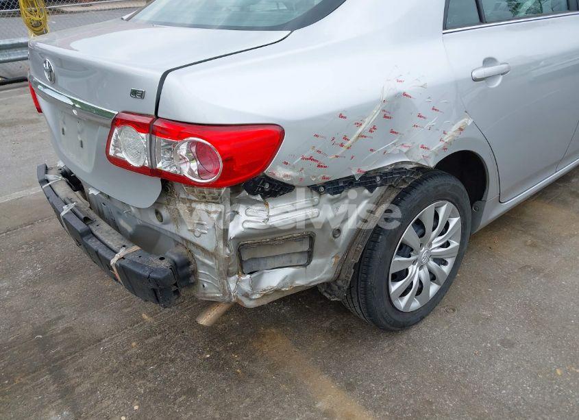 Photo 6 of 2013 Toyota Corolla LE (VIN 5YFBU4EE6DP177947)