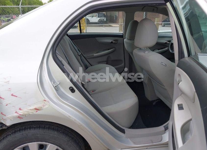 Photo 8 of 2013 Toyota Corolla LE (VIN 5YFBU4EE6DP177947)