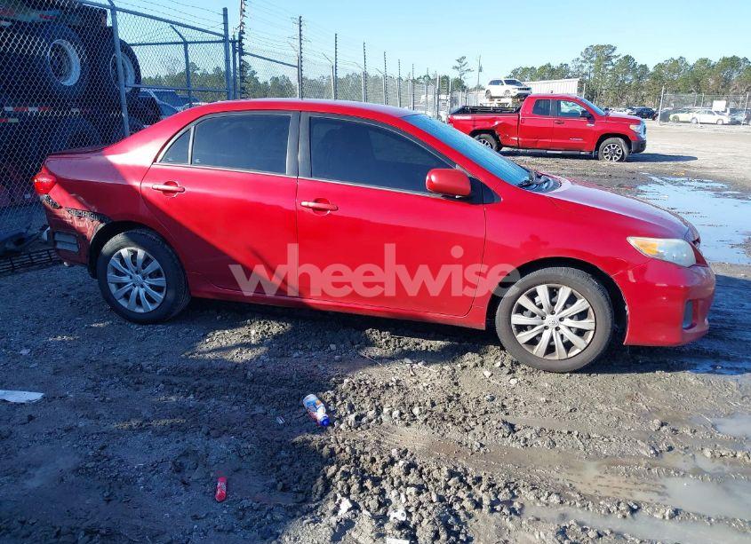 Photo 13 of 2013 Toyota Corolla LE (VIN 5YFBU4EE6DP190357)