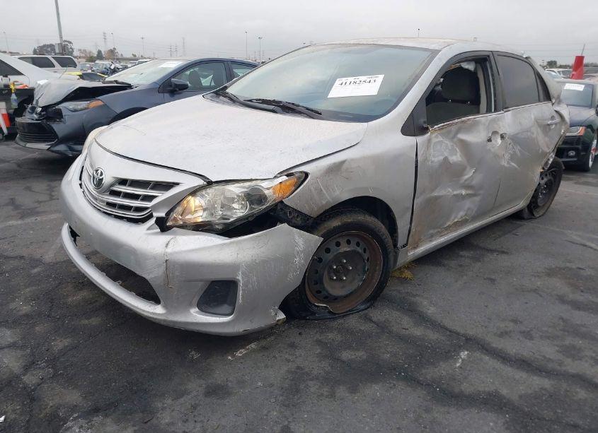 Photo 2 of 2013 Toyota Corolla LE (VIN 5YFBU4EE6DP220585)