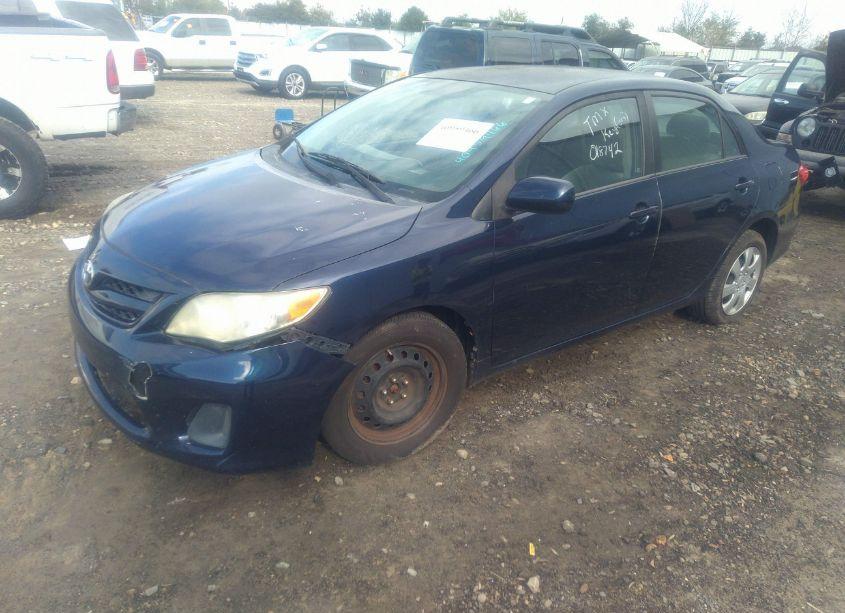 Photo 2 of 2012 Toyota Corolla LE (VIN 5YFBU4EE7CP018742)