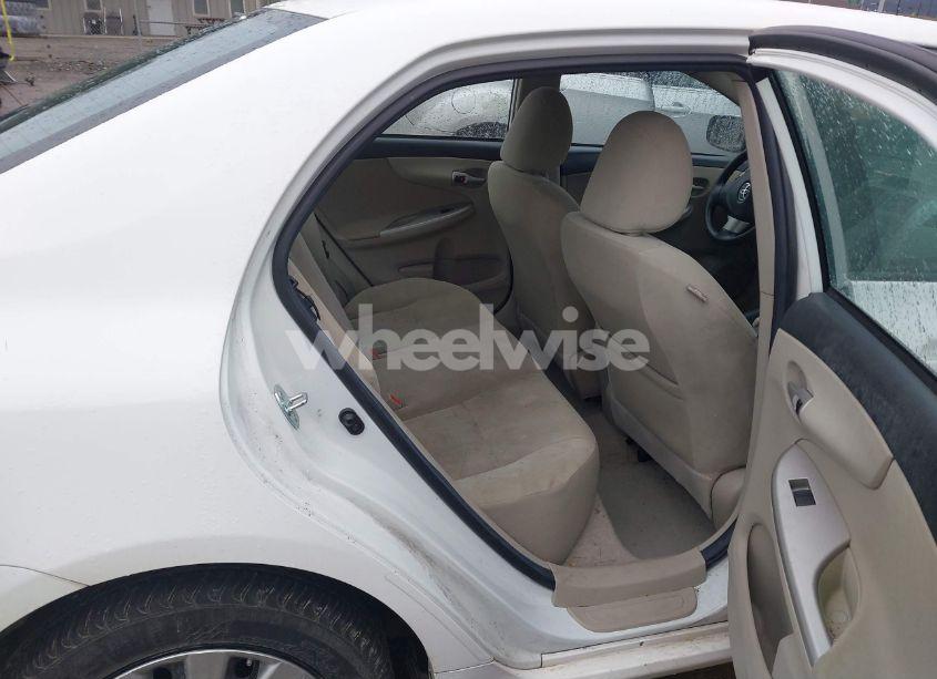 Photo 8 of 2012 Toyota Corolla LE (VIN 5YFBU4EE7CP021320)