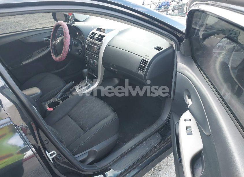 Photo 5 of 2012 Toyota Corolla S (VIN 5YFBU4EE7CP026369)