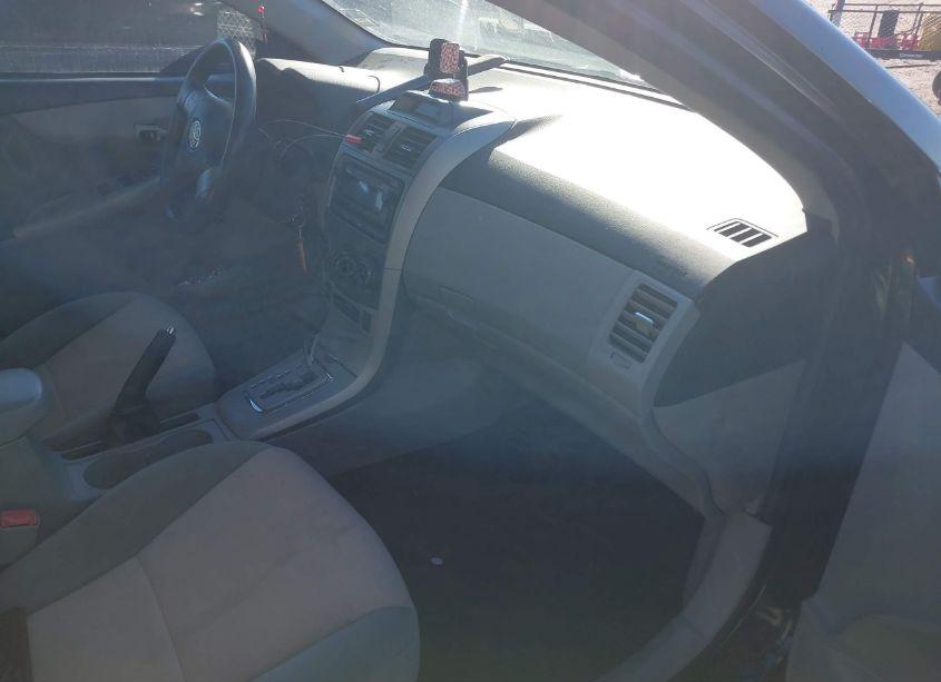 Photo 5 of 2012 Toyota Corolla LE (VIN 5YFBU4EE7CP060201)