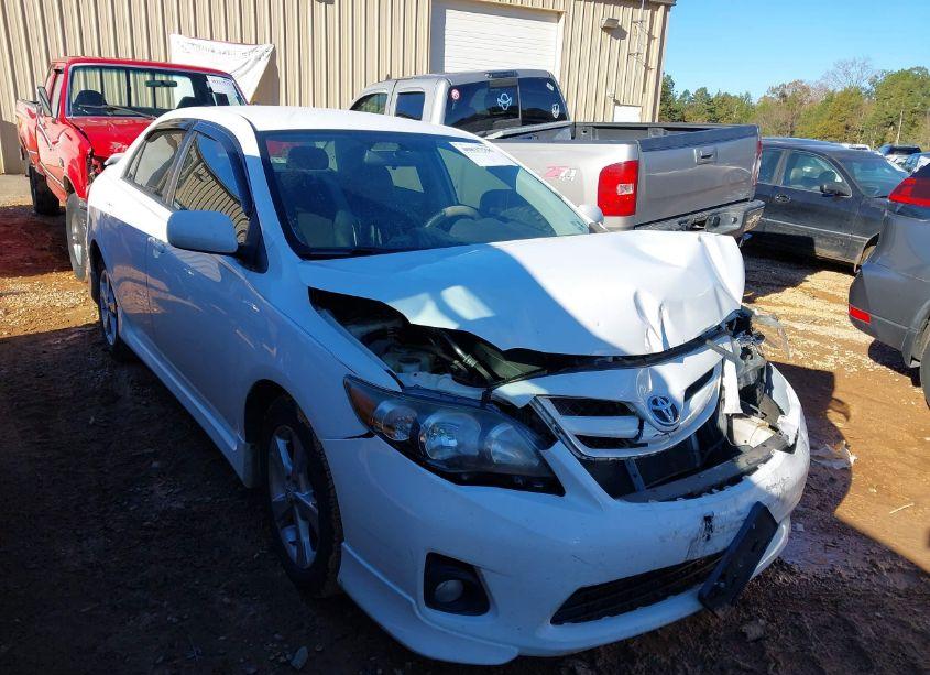 2013 Toyota Corolla S (VIN 5YFBU4EE7DP079204) main photo