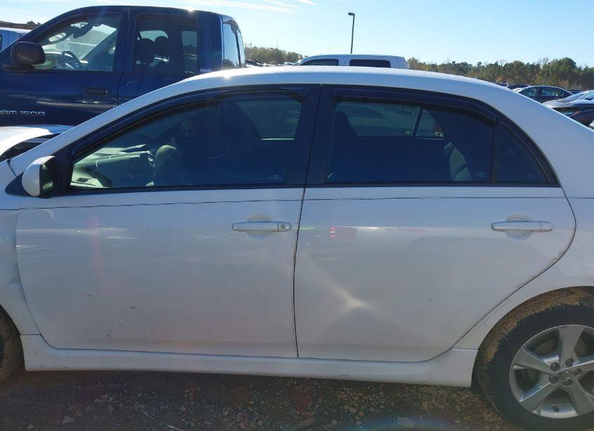 Photo 14 of 2013 Toyota Corolla S (VIN 5YFBU4EE7DP079204)