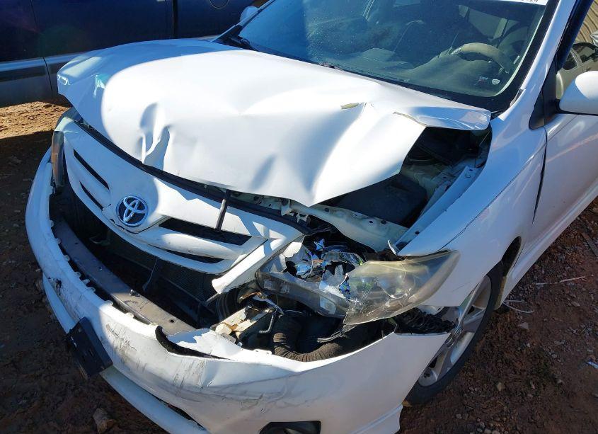 Photo 6 of 2013 Toyota Corolla S (VIN 5YFBU4EE7DP079204)