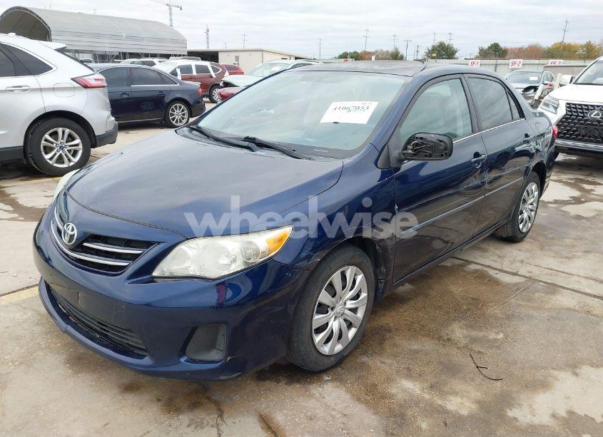 Photo 2 of 2013 Toyota Corolla LE (VIN 5YFBU4EE7DP087951)