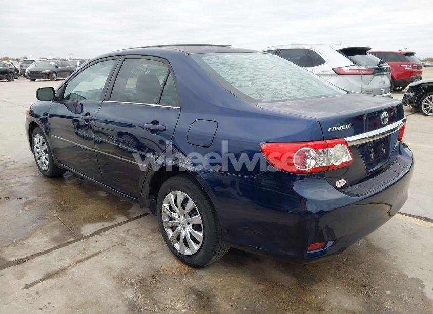 Photo 3 of 2013 Toyota Corolla LE (VIN 5YFBU4EE7DP087951)