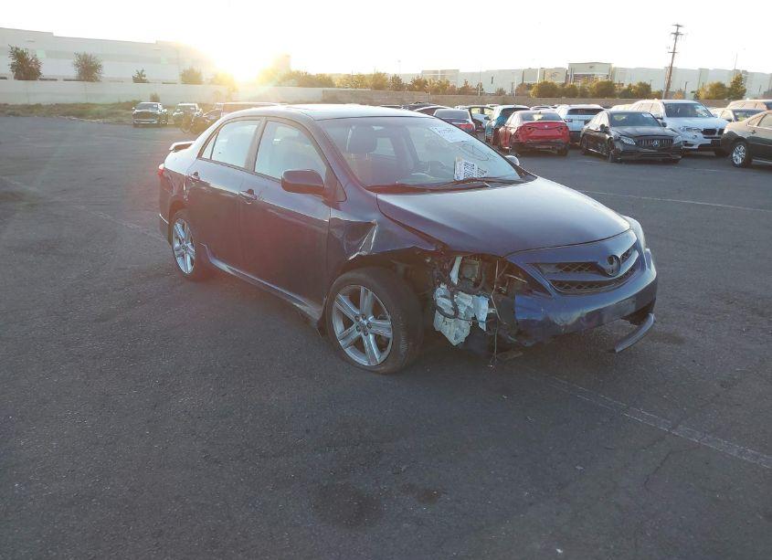 2013 Toyota Corolla S (VIN 5YFBU4EE7DP099291) main photo
