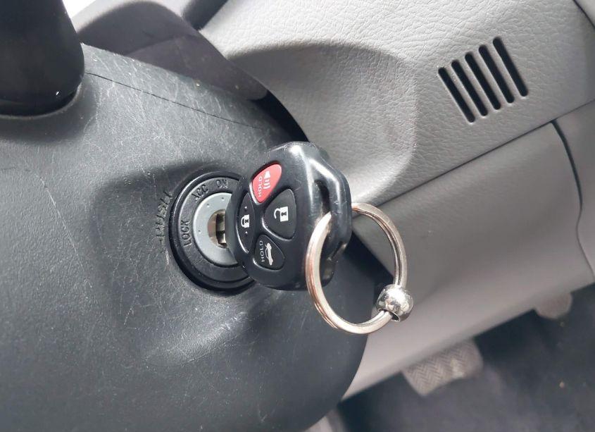 Photo 11 of 2013 Toyota Corolla LE (VIN 5YFBU4EE7DP101847)