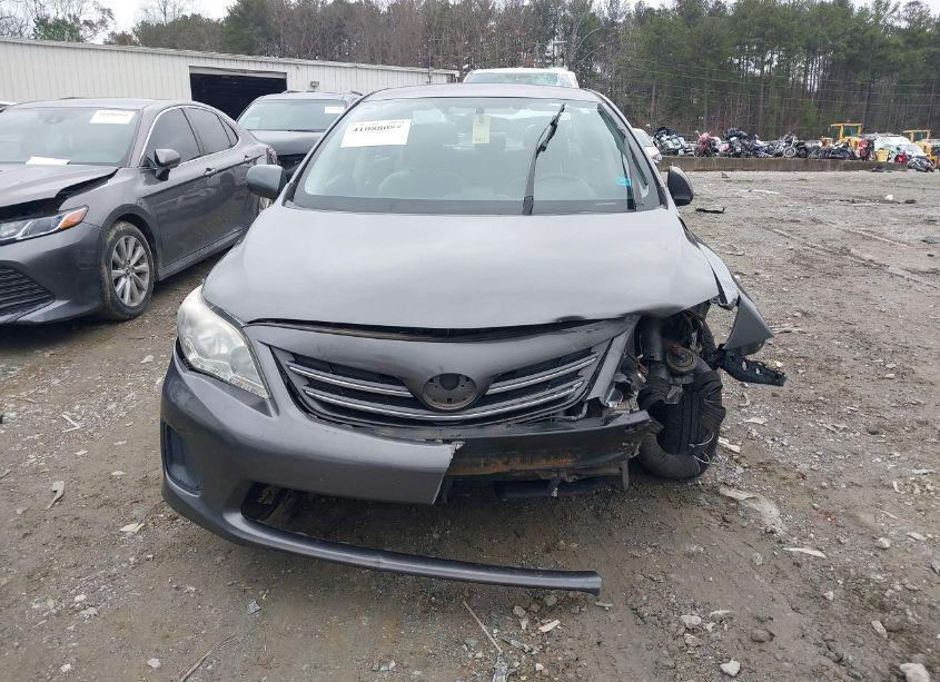 Photo 13 of 2013 Toyota Corolla LE (VIN 5YFBU4EE7DP101847)