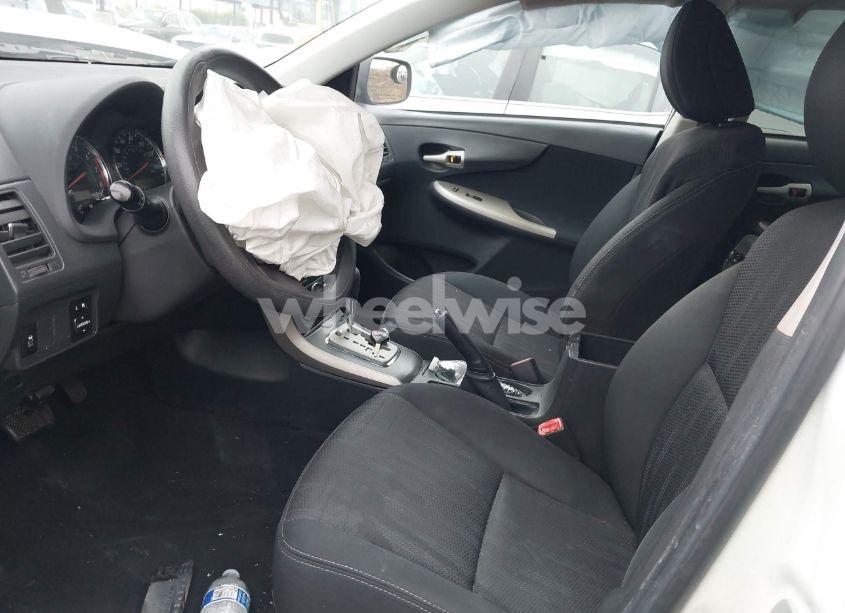 Photo 5 of 2013 Toyota Corolla S (VIN 5YFBU4EE7DP144844)