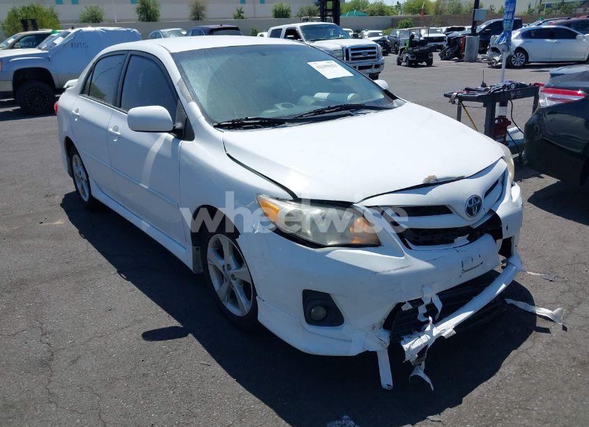 2013 Toyota Corolla S (VIN 5YFBU4EE7DP164186) main photo