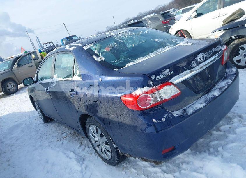 Photo 3 of 2013 Toyota Corolla LE (VIN 5YFBU4EE7DP173356)