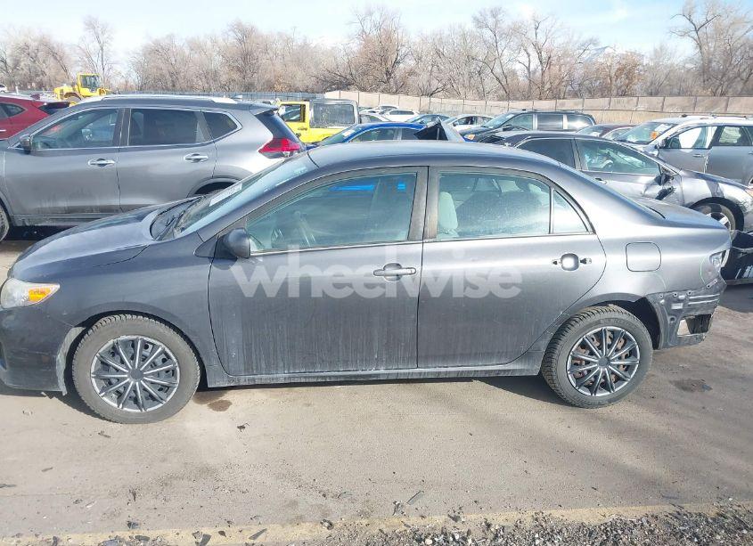 Photo 14 of 2013 Toyota Corolla LE (VIN 5YFBU4EE7DP174507)