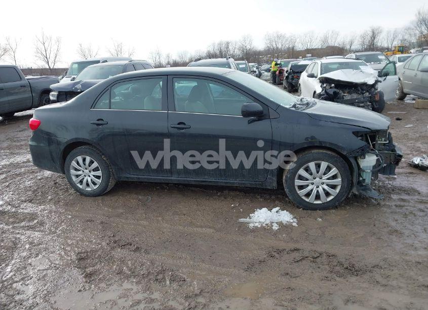 Photo 14 of 2013 Toyota Corolla LE (VIN 5YFBU4EE7DP175396)