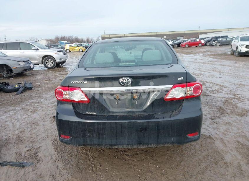 Photo 17 of 2013 Toyota Corolla LE (VIN 5YFBU4EE7DP175396)