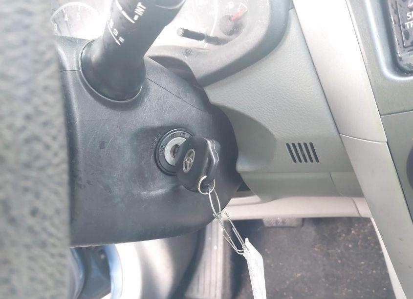 Photo 11 of 2013 Toyota Corolla LE (VIN 5YFBU4EE7DP200815)