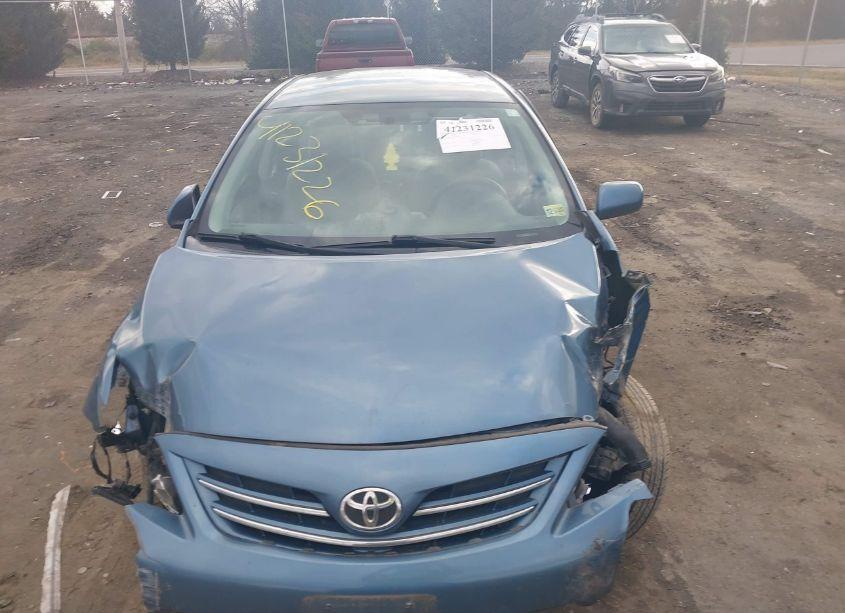 Photo 13 of 2013 Toyota Corolla LE (VIN 5YFBU4EE7DP200815)