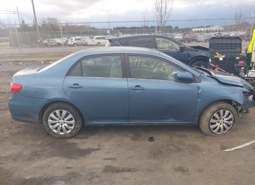 Photo 14 of 2013 Toyota Corolla LE (VIN 5YFBU4EE7DP200815)