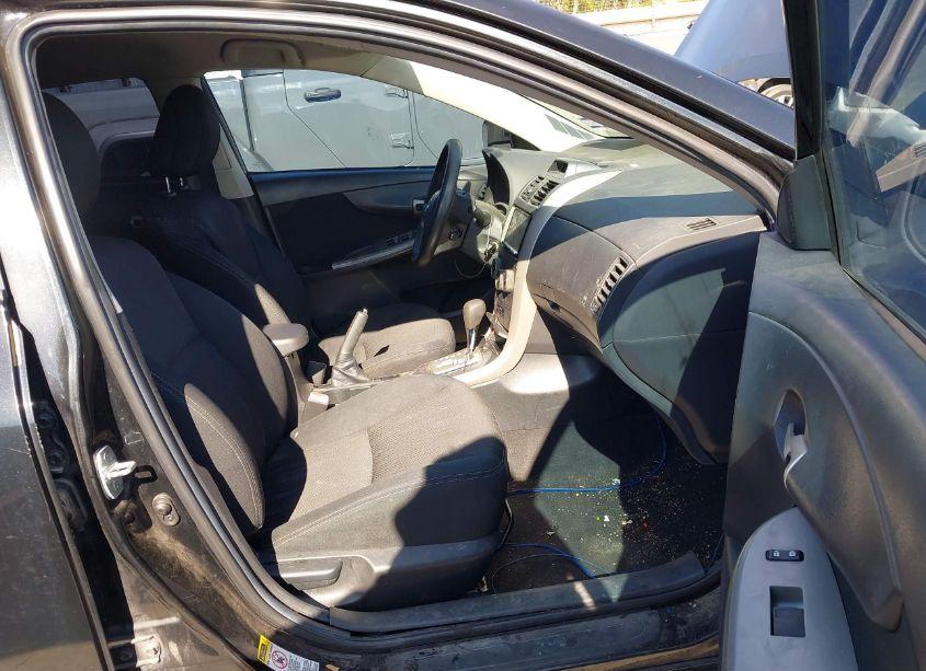 Photo 5 of 2013 Toyota Corolla S (VIN 5YFBU4EE7DP219381)