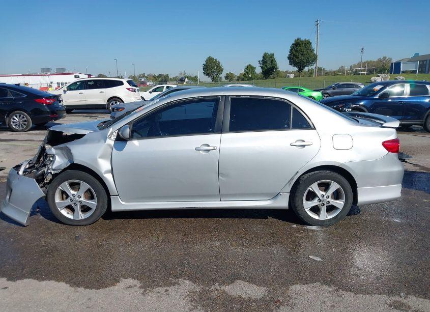 Photo 15 of 2012 Toyota Corolla S (VIN 5YFBU4EE8CP033170)