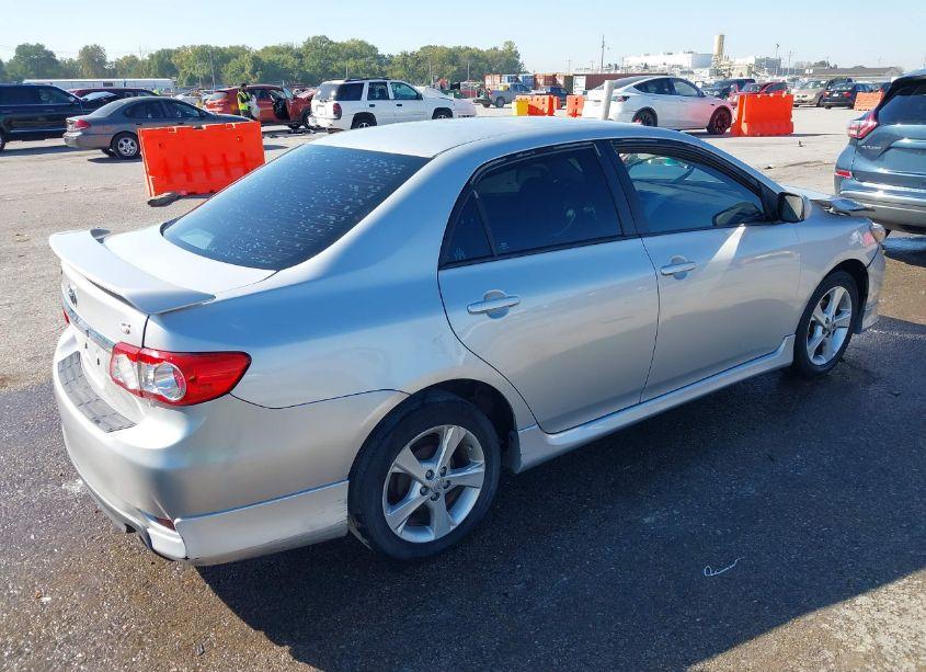 Photo 4 of 2012 Toyota Corolla S (VIN 5YFBU4EE8CP033170)
