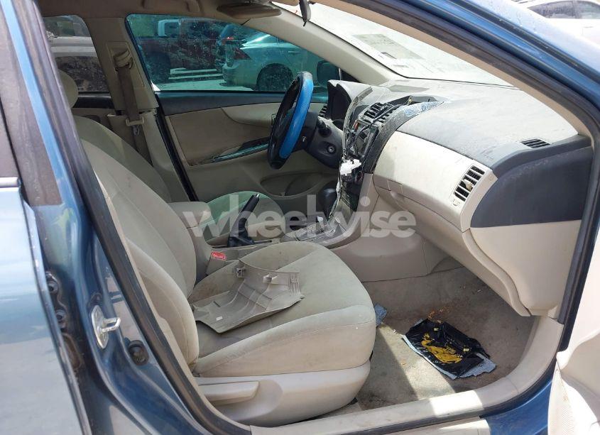 Photo 5 of 2012 Toyota Corolla LE (VIN 5YFBU4EE8CP041320)