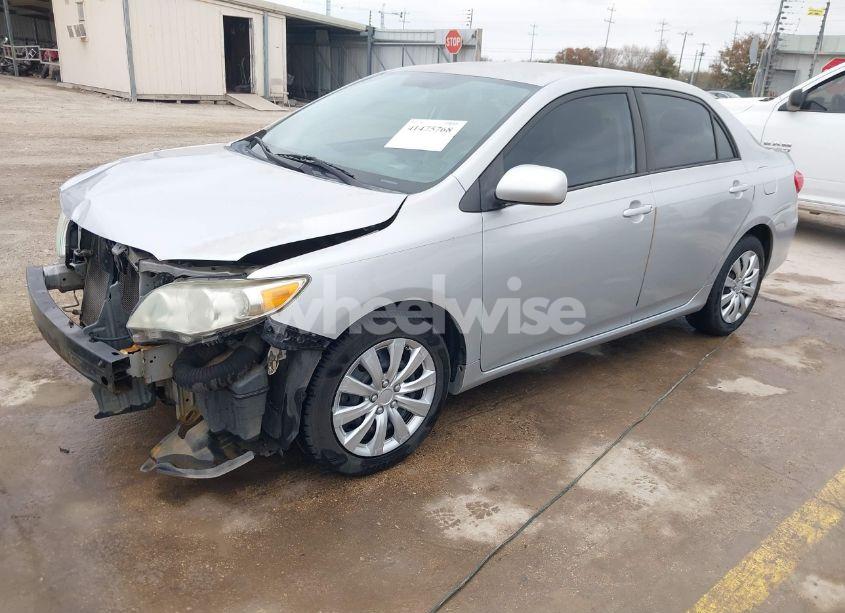 Photo 2 of 2012 Toyota Corolla LE (VIN 5YFBU4EE8CP045495)