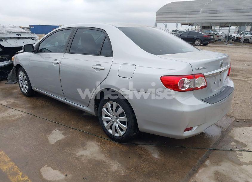 Photo 3 of 2012 Toyota Corolla LE (VIN 5YFBU4EE8CP045495)