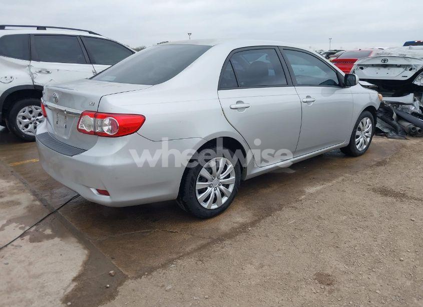 Photo 4 of 2012 Toyota Corolla LE (VIN 5YFBU4EE8CP045495)