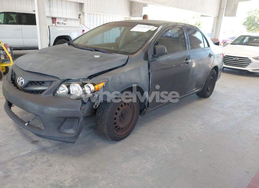 Photo 2 of 2012 Toyota Corolla LE (VIN 5YFBU4EE8CP053838)