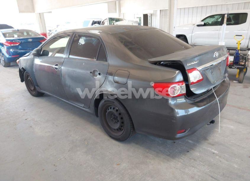 Photo 3 of 2012 Toyota Corolla LE (VIN 5YFBU4EE8CP053838)