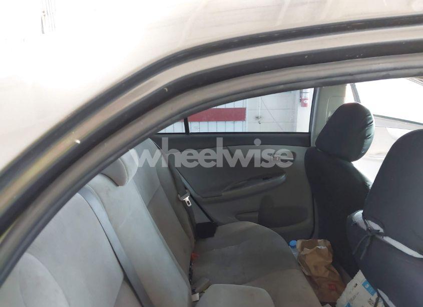 Photo 8 of 2012 Toyota Corolla LE (VIN 5YFBU4EE8CP053838)