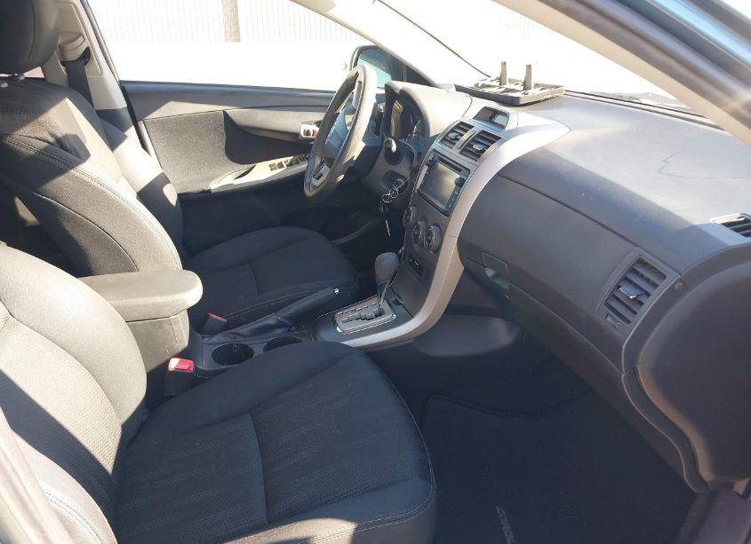 Photo 5 of 2013 Toyota Corolla S (VIN 5YFBU4EE8DP081673)