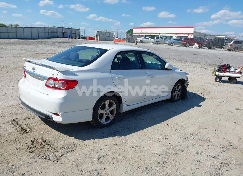 Photo 4 of 2013 Toyota Corolla S (VIN 5YFBU4EE8DP083049)