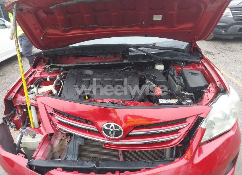 Photo 10 of 2013 Toyota Corolla LE (VIN 5YFBU4EE8DP099560)