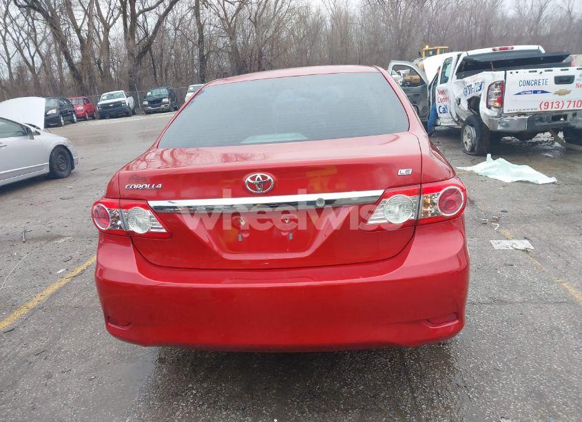 Photo 16 of 2013 Toyota Corolla LE (VIN 5YFBU4EE8DP099560)