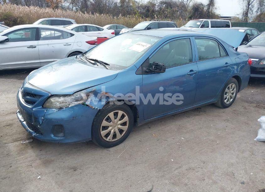 Photo 2 of 2013 Toyota Corolla L (VIN 5YFBU4EE8DP107902)