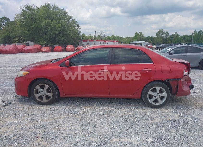 Photo 14 of 2013 Toyota Corolla LE (VIN 5YFBU4EE8DP119614)