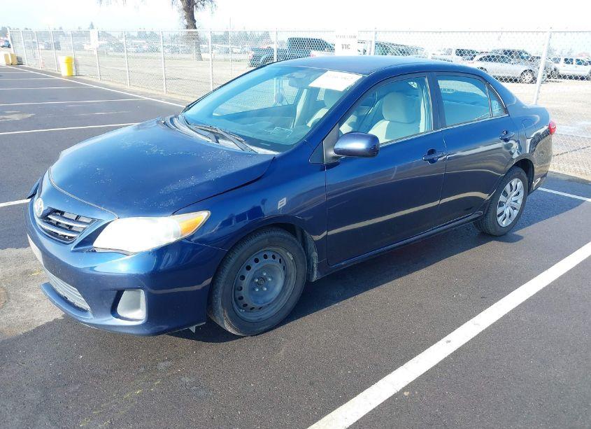 Photo 2 of 2013 Toyota Corolla LE (VIN 5YFBU4EE8DP139460)